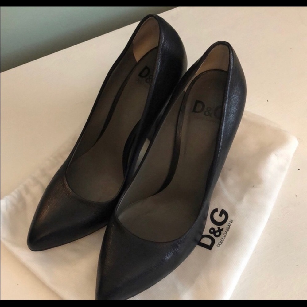 Shoes - Picture 5 of 5